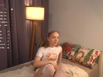 girl
        lyly_bambi cam image #5754749