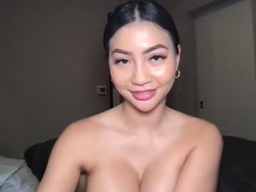 girl
        kiraaaxo cam image #3325954