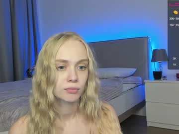 girl
        stacy_fanning cam image #2050482