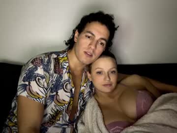 couple
        chulo33333 cam image #3273069