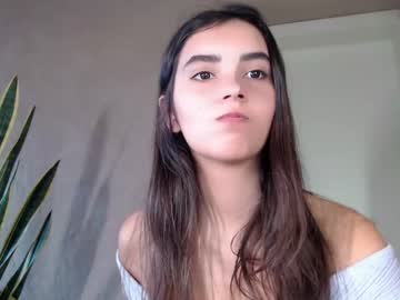 girl
        nika_la cam image #107506