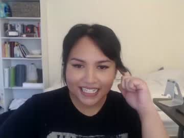 girl
        iamplutonianlust cam image #1195180