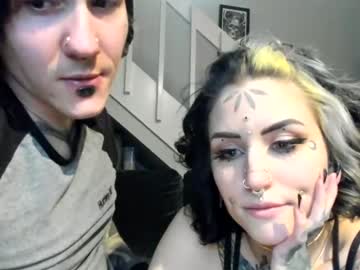 couple
        jennabee_ cam image #387946