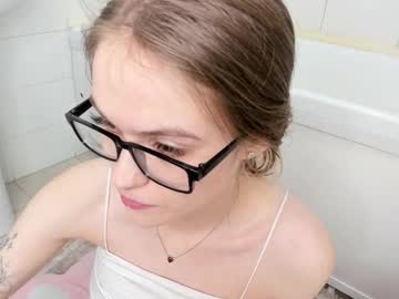 couple
        maya__77 cam image #6215810