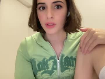 girl
        crown_of_vice01 cam image #125660