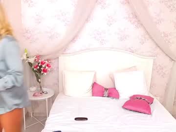 girl
        saralucky cam image #1371835