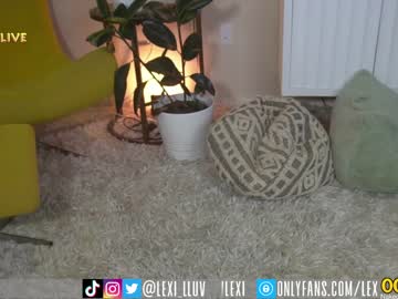 girl
        lexi_luv cam image #1980907