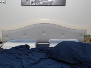 girl
        bluexstacey cam image #3292330