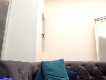 girl
        hotfallingdevil cam image #3713293