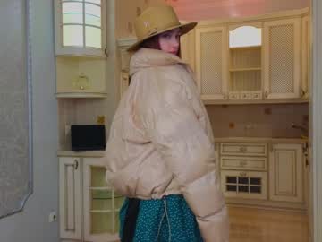 girl
        shirleywhitney cam image #3596577