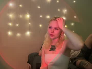 couple Sex Cam Girls Roleplay For Viewers On Chaturbate with mewmewxo