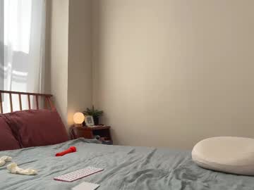 girl
        lazylittlething cam image #6667935