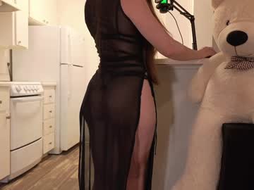 girl
        007movie cam image #6864304