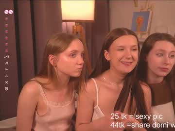 girl
        lyly_bambi cam image #6334506