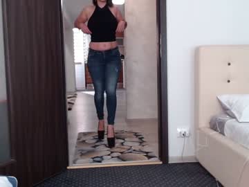 girl
        carmela_fox cam image #35902