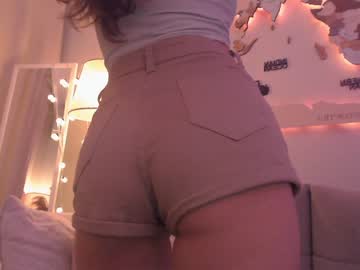 girl
        sarasuo cam image #2013065