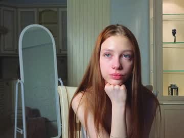 girl
        shirleywhitney cam image #3288744