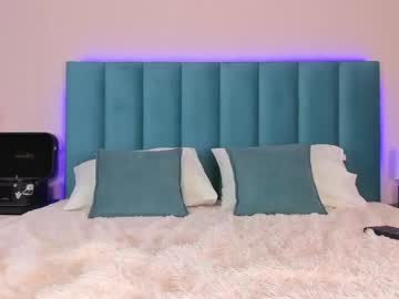 girl
        kaylaa_fox cam image #1840444