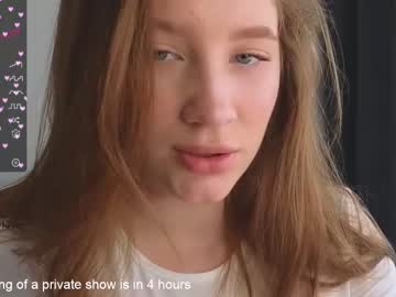 girl
        pink_rosee_ cam image #1774001