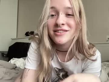 girl
        crystallluna cam image #2118252