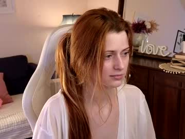 girl
        doll_lesli cam image #6733390