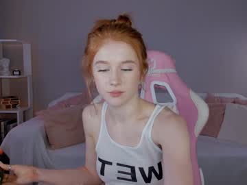 girl
        leahsthetics cam image #6629520