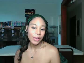 girl
        goddesstinaruiz cam image #4423055