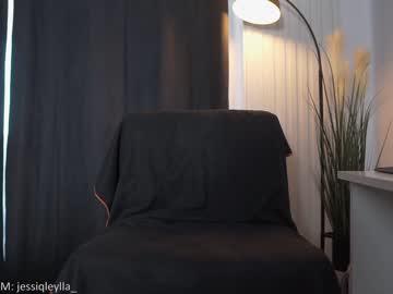 girl
        queen_leylla cam image #1581005