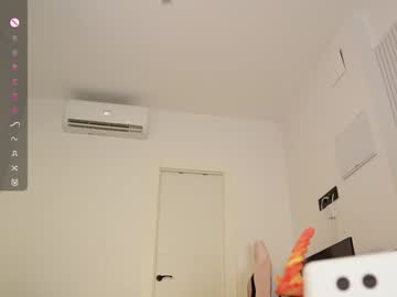 girl
        annieguzman_ cam image #6600022