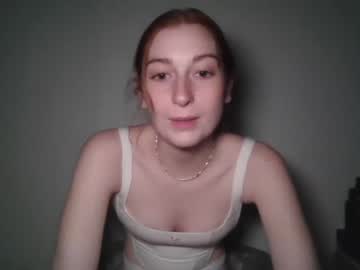 girl
        daddysdollhouse cam image #3555141