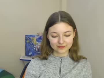 girl
        vivien_leight cam image #1067712