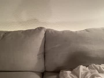 girl
        yourmomshouse623 cam image #1810232
