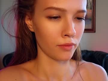 girl
        _demi_dee_ cam image #1295706