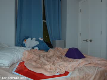 girl
        aynmarie cam image #1608533