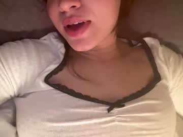 girl
        nycfairybelle cam image #6192114
