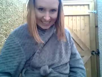 girl
        eatmypie69 cam image #2954566