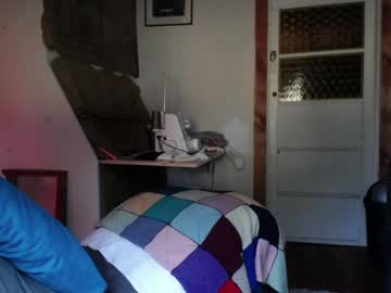 couple
        funafterdark13 cam image #2371949