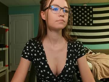 girl
        anabelleleigh cam image #6882625