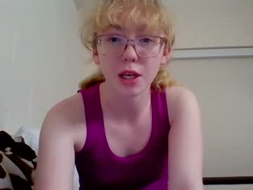 girl
        blonde_katie cam image #3811693