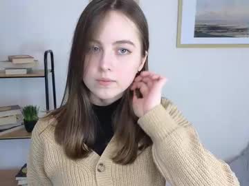 girl
        julie_wilson_ cam image #6222061