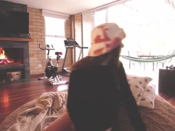 girl
        kendalltyler cam image #3983412