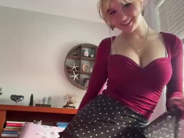 girl
        kittengirlxo cam image #6736092