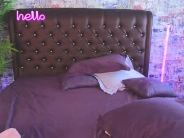 girl
        angelina_new cam image #4280964