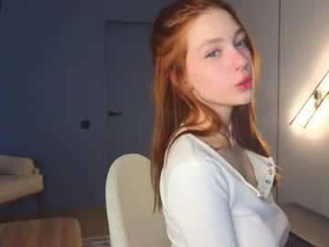 girl
        shirleywhitney cam image #3760160