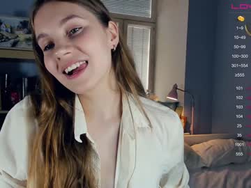 girl
        youne_and_beautiful cam image #1717978