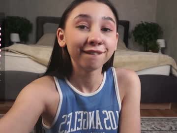girl
        zarascarlett cam image #5681677
