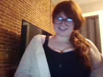 girl
        mspeachhh cam image #1457581