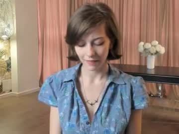 girl
        edlafollin cam image #6416351