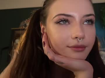 girl
        bmwm5f90 cam image #6990553