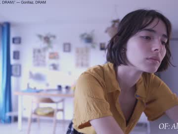 girl
        maria_alfonsina_ cam image #2947927